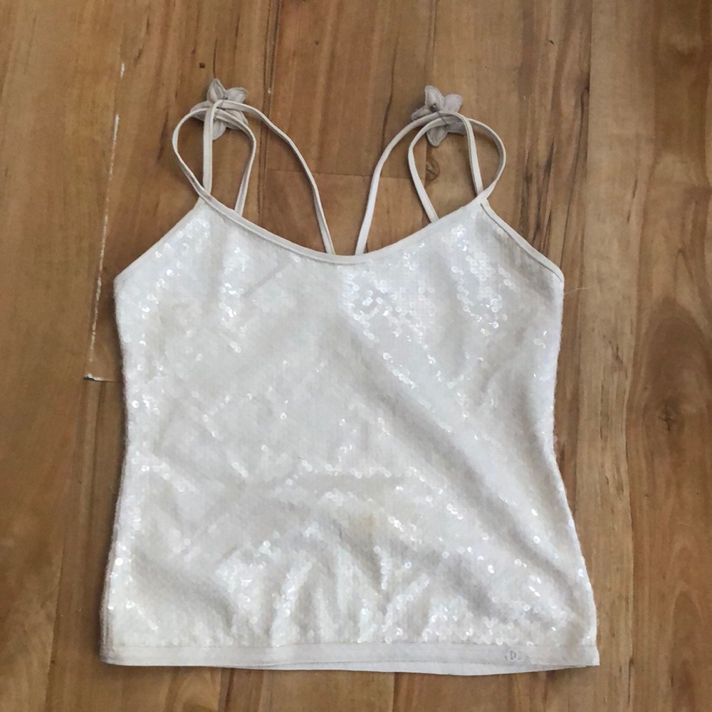 Chanel sequin top slightly stretchy